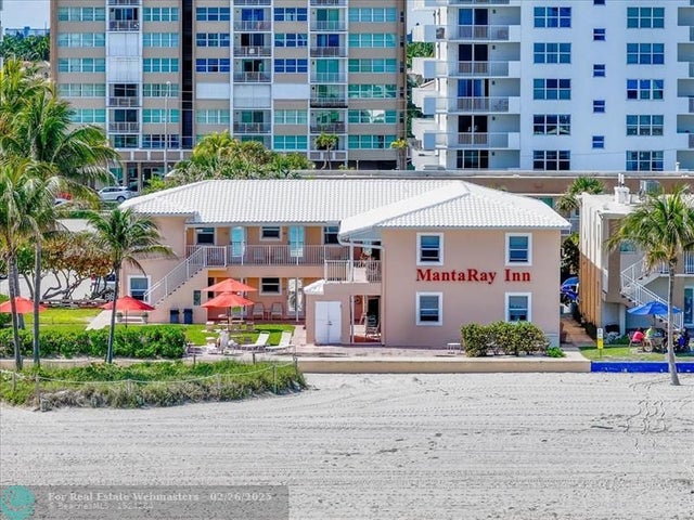2 of 27 - 1715 S Surf Rd, Hollywood, FL