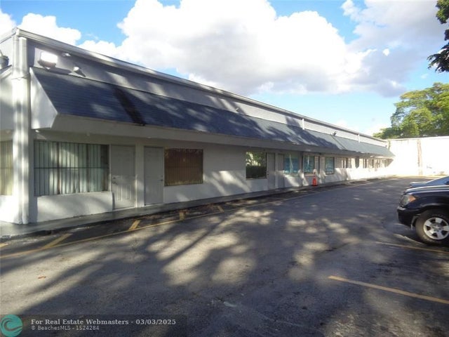 4 of 11 - 1612 Nw 38th Ave, Fort Lauderdale, FL