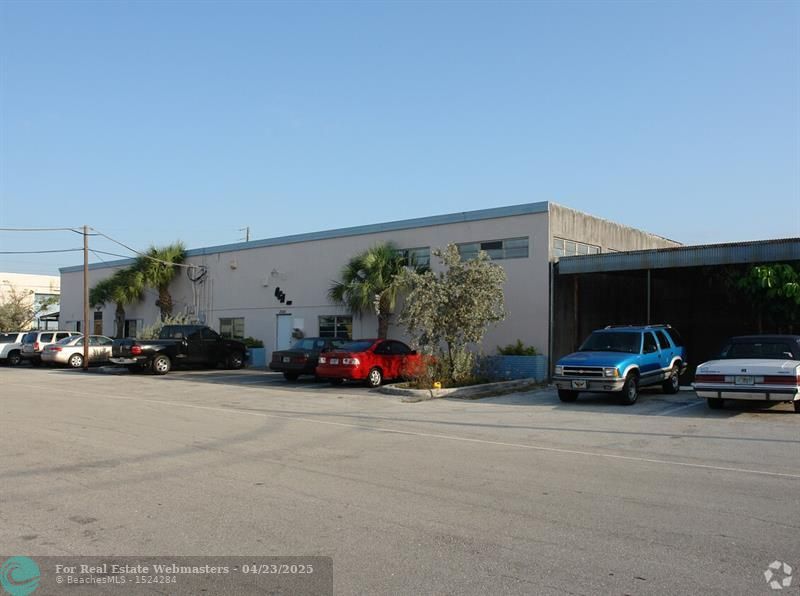 2595 Nw 4th Court, Fort Lauderdale