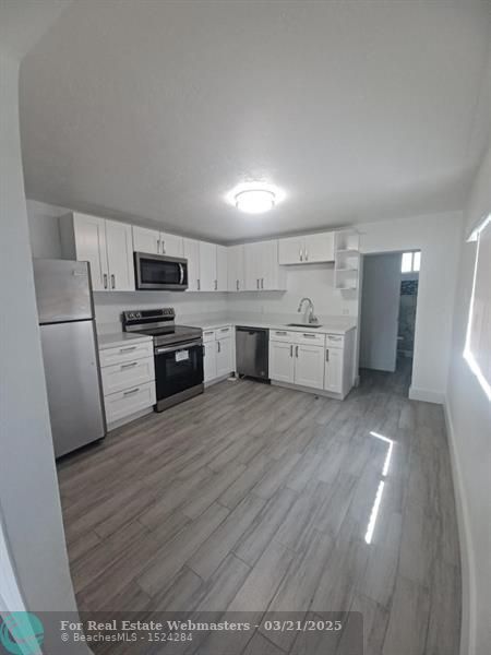 5 of 16 - 24 Sw 13th St 1-5, Dania, FL