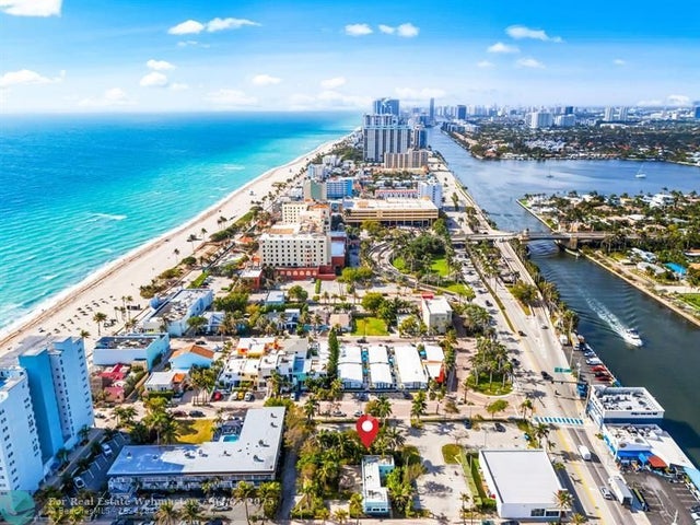 2 of 27 - 338 Taylor St, Hollywood, FL