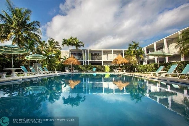 1 of 15 - 1705 Ocean Dr, Vero Beach, FL