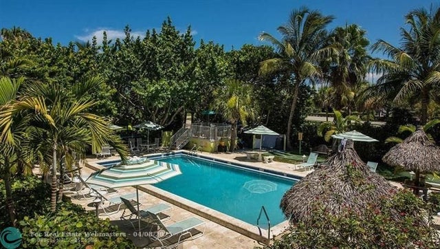 3 of 15 - 1705 Ocean Dr, Vero Beach, FL