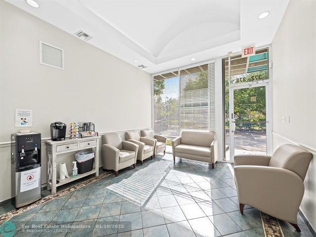 3 of 18 - 372-378 S Powerline Rd, Deerfield Beach, FL