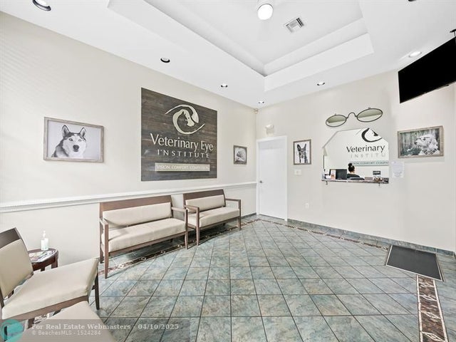 5 of 18 - 372-378 S Powerline Rd, Deerfield Beach, FL