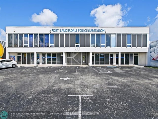 1 of 14 - 533 Ne 13th St, Fort Lauderdale, FL