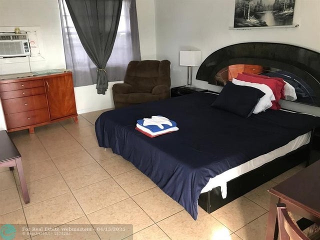 5 of 8 - 2401 N Atlantic Ave, Daytona Beach, FL