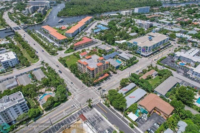 3 of 8 - 10 Ne 20th Ave, Deerfield Beach, FL
