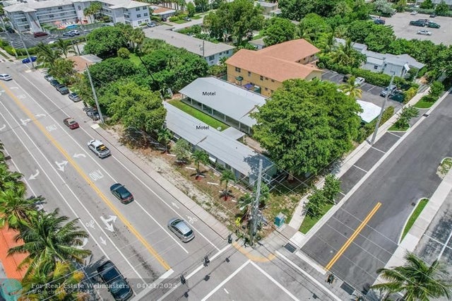 4 of 8 - 10 Ne 20th Ave, Deerfield Beach, FL