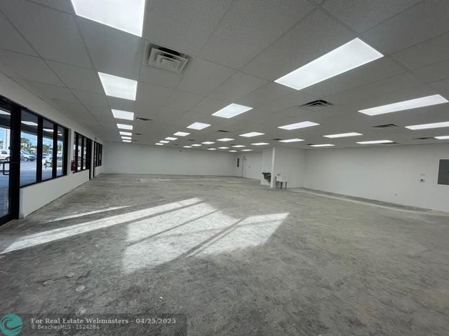 2 of 5 - 3720 N Andrews Ave 3720, Oakland Park, FL