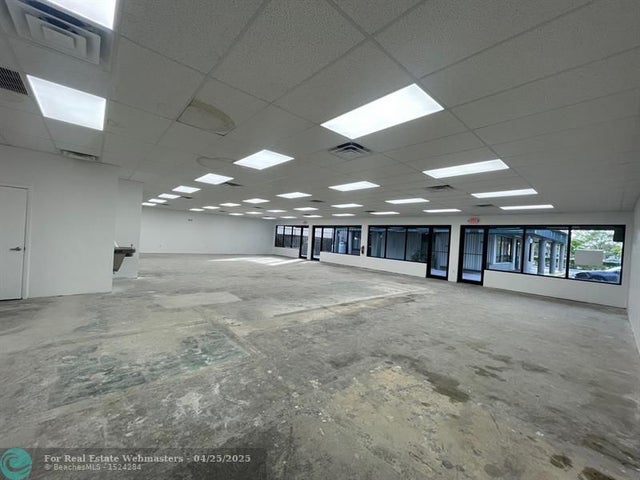 5 of 5 - 3720 N Andrews Ave 3720, Oakland Park, FL