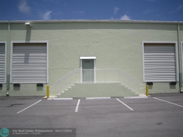 1 of 5 - 1320 Stirling Rd, Dania, FL