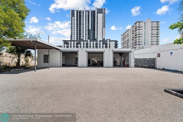 1 of 40 - 804-810 Ne 4th Ave 804, 805 & 810, Fort Lauderdale, FL