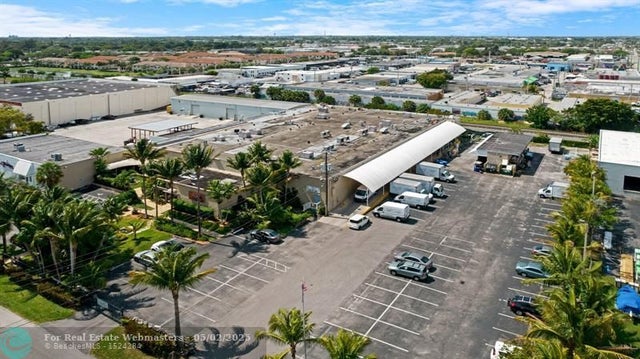1 of 10 - 4351 Ne 12th Ter, Oakland Park, FL