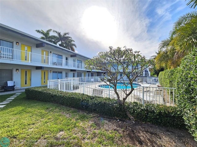 5 of 29 - 1354 Bayview Dr, Fort Lauderdale, FL