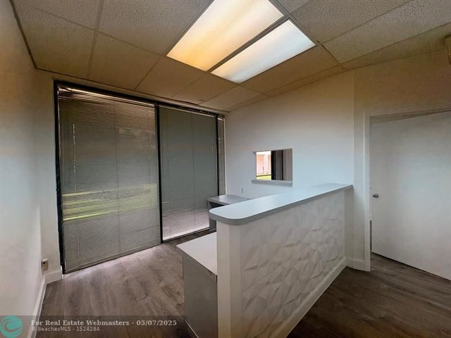 4 of 5 - 7191 W Oakland Park Blvd 7191, Lauderhill, FL