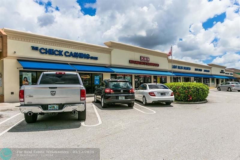 8031 W Sample Rd 8041, Coral Springs