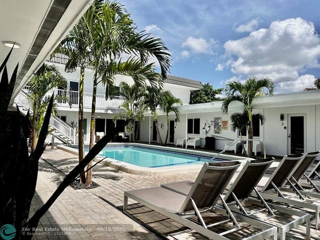2 of 2 - 4553 Bougainvilla Dr, Lauderdale By The Sea, FL