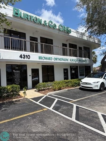 1 of 36 - 4310 Sheridan St 101-102, Hollywood, FL