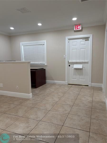 3 of 14 - 100 Se 20th St, Fort Lauderdale, FL