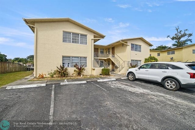 1 of 19 - 461 Sunshine Dr, Coconut Creek, FL