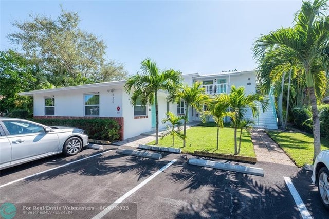 1 of 48 - 820 Ne 21st Drive, Wilton Manors, FL