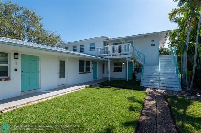2 of 48 - 820 Ne 21st Drive, Wilton Manors, FL