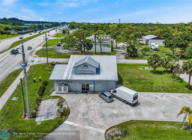 1 of 23 - 1204 S Us Highway 1, Vero Beach, FL