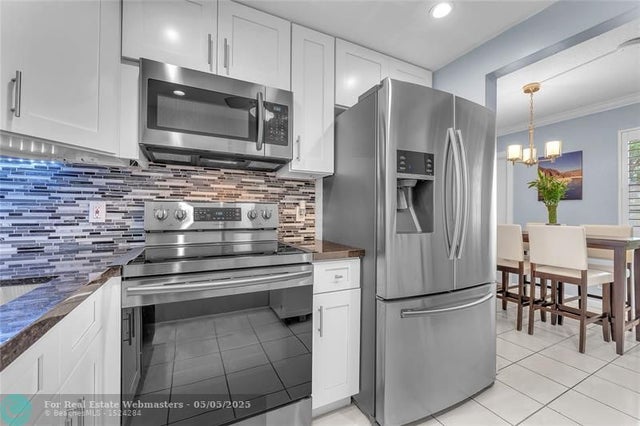 1 of 23 - 290 Farnham M 290, Deerfield Beach, FL
