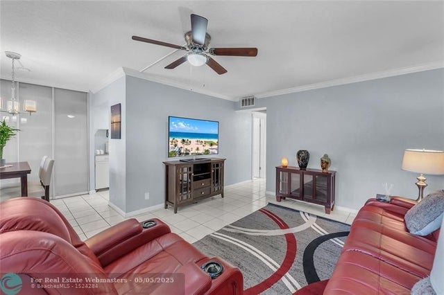 4 of 23 - 290 Farnham M 290, Deerfield Beach, FL