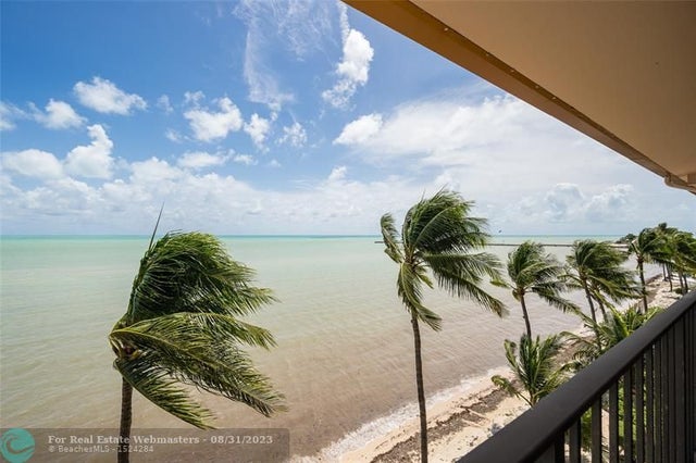 4 of 44 - 1500 Atlantic 409, Key West, FL