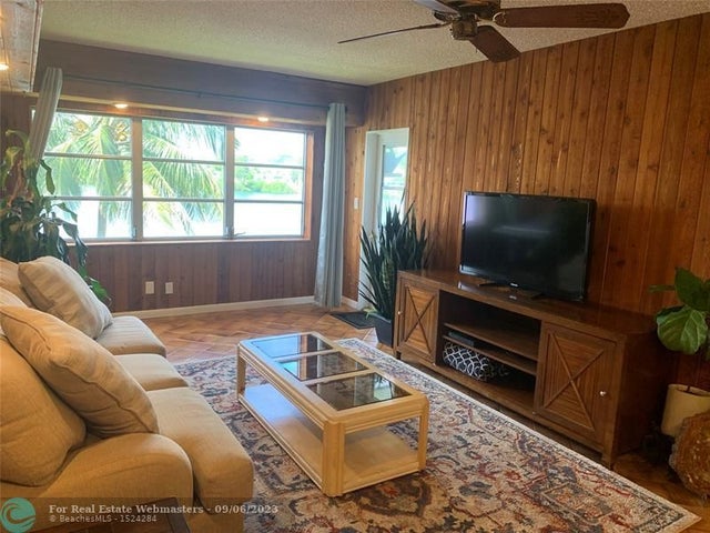 2 of 31 - 4311 Crystal Lake Dr 314, Deerfield Beach, FL