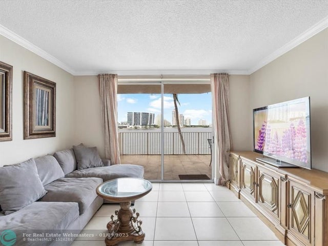 4 of 50 - 18260 N Bay Rd 304, Sunny Isles Beach, FL