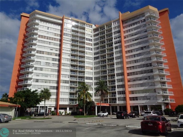 1 of 13 - 1351 Ne Miami Gardens Dr 223, Miami, FL