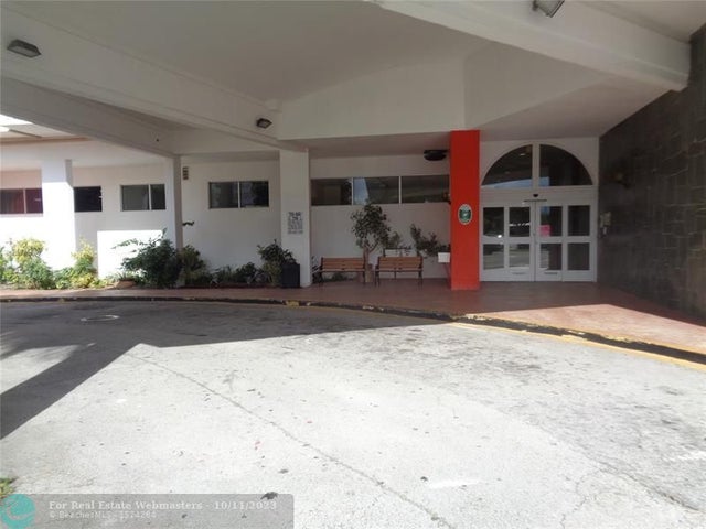 2 of 13 - 1351 Ne Miami Gardens Dr 223, Miami, FL