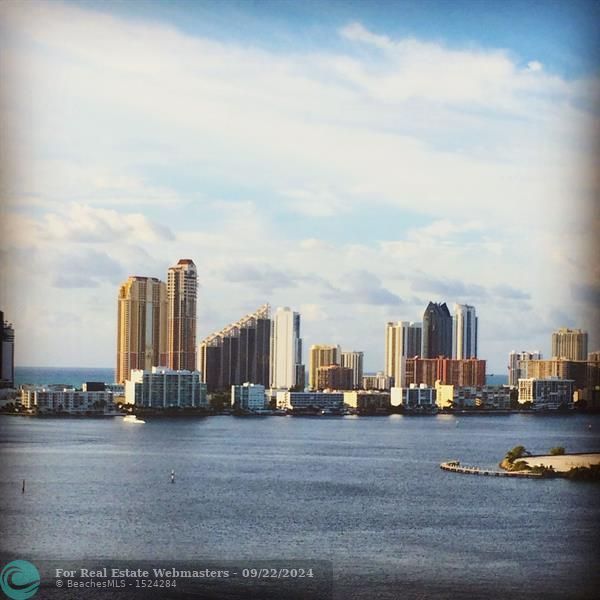 3 of 8 - 3300 Ne 192nd St 1912, Aventura, FL