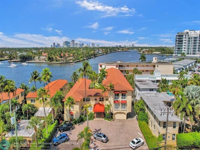 1 of 70 - 341 N Birch Rd 415, Fort Lauderdale, FL