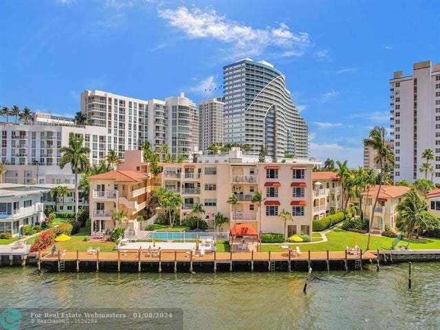 2 of 70 - 341 N Birch Rd 415, Fort Lauderdale, FL