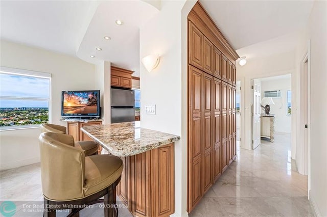 5 of 24 - 4050 N Ocean Dr 1601, Lauderdale By The Sea, FL