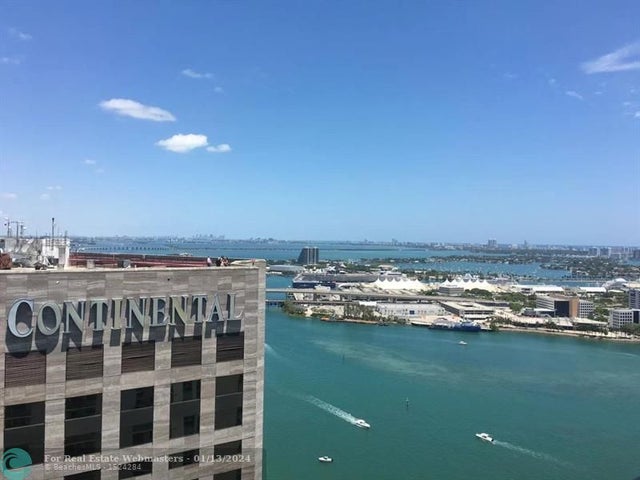 2 of 16 - 335 S Biscayne Blvd 4004, Miami, FL