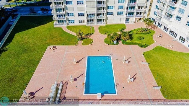 2 of 10 - 750 N Ocean Blvd 1704, Pompano Beach, FL