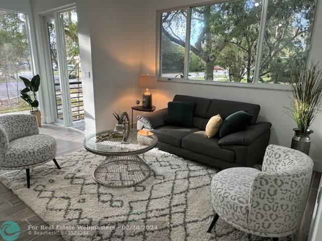3 of 27 - 404 Se 22nd St 3, Fort Lauderdale, FL