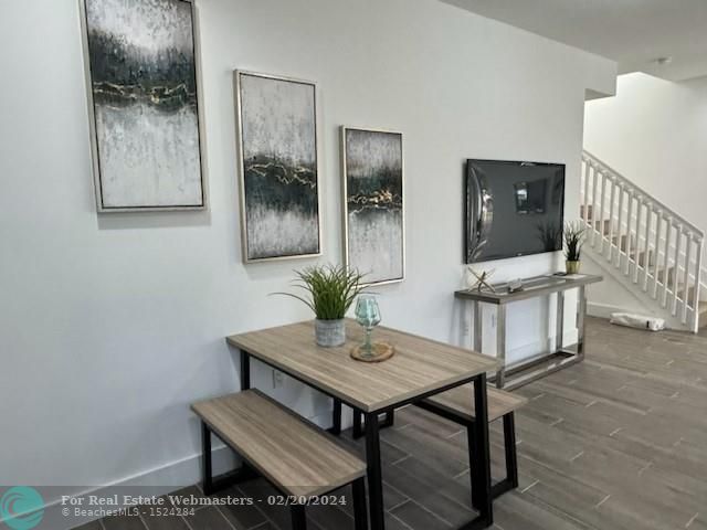 4 of 27 - 404 Se 22nd St 3, Fort Lauderdale, FL