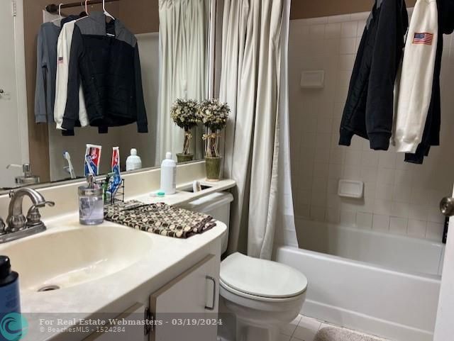 2 of 18 - 13903 Sw 91st Ter 13903, Miami, FL