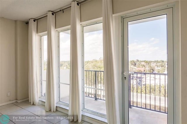 4 of 43 - 340 Sunset Dr 608, Fort Lauderdale, FL