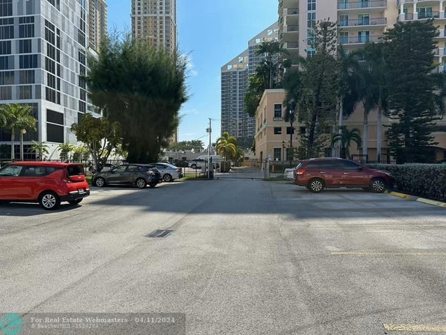 4 of 4 - 200 177th Dr 412, Sunny Isles Beach, FL