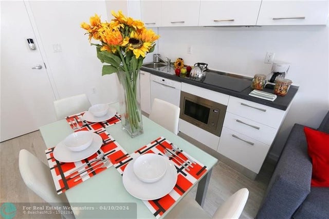 2 of 9 - 811 Jefferson Ave 102, Miami Beach, FL