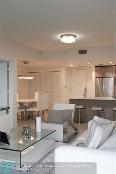 5 of 24 - 2000 Metropica Way 811, Sunrise, FL
