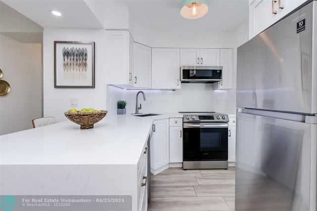 5 of 35 - 2555 Ne 11th St 503, Fort Lauderdale, FL