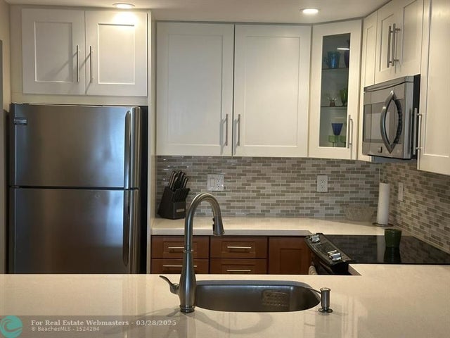 1 of 31 - 1160 N Federal Hwy 415, Fort Lauderdale, FL
